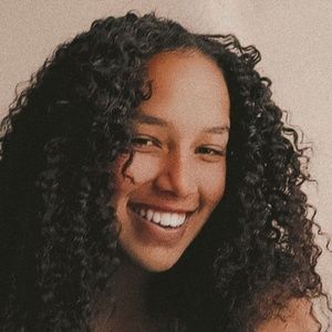 Meet your Posher, Paige